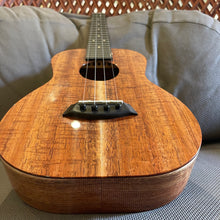 Load image into Gallery viewer, Kanile'a KCS-T Premium Slotted-Head Tenor Ukulele #18035