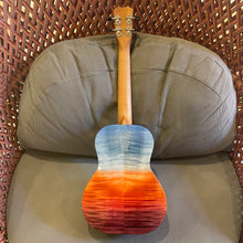 Load image into Gallery viewer, Kanile'a 'Ilikai Tenor Ukulele #28239