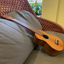 Load image into Gallery viewer, Ana'ole AS1 Soprano Longneck Ukulele with Abalone Rosette #26310424