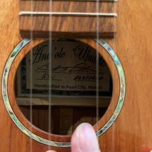 Load image into Gallery viewer, Ana'ole AS1 Soprano Longneck Ukulele with Abalone Rosette #26310424