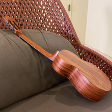 Load image into Gallery viewer, Kamaka HF-3i Emop Slotted-head Ebony Fretboard Tenor Ukulele #230011