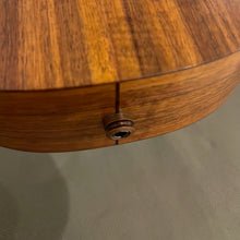 Load image into Gallery viewer, Kamaka HF-3 ABV Tenor Ukulele #240453