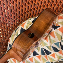 Load image into Gallery viewer, Kanileʻa DK T Premium Tenor Ukulele #0824-28544