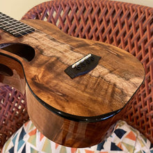 Load image into Gallery viewer, Kanileʻa DK T Premium Tenor Ukulele #0824-28544