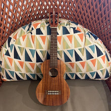 Load image into Gallery viewer, Kamaka HF-2I Concert Slotted Head Ukulele #240455