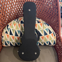Load image into Gallery viewer, Kamaka HF-2I Concert Slotted Head Ukulele #240455