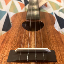 Load image into Gallery viewer, KoAloha KCM-00 Concert Ukulele w/ FIVE-O Pickup #2410202