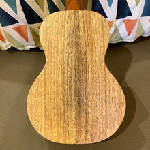 Load image into Gallery viewer, KoAloha KCM-10MG Mango Concert Ukulele #2411204