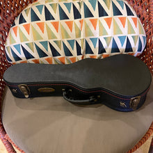Load image into Gallery viewer, KoAloha KCM-10MG Mango Concert Ukulele #2411204