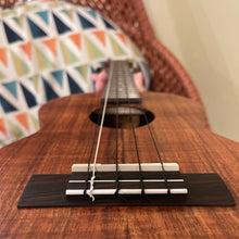Load image into Gallery viewer, Kamaka HF-35 5-String Tenor Ukulele #241126