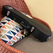 Load image into Gallery viewer, Kamaka HF-35 5-String Tenor Ukulele #241126