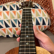Load image into Gallery viewer, KoAloha KSNP-00 Soprano Ukulele Naupaka #2411223