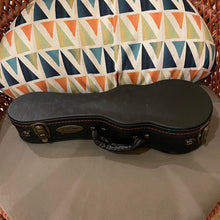 Load image into Gallery viewer, KoAloha KSNP-00 Soprano Ukulele Naupaka #2411223