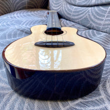 Load image into Gallery viewer, Anuenue Moon Bird UC200 Concert Spruce Top  #AK08321
