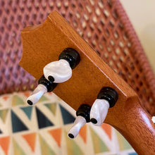 Load image into Gallery viewer, Kamaka HF-1L Soprano Long Neck Ukulele #240974