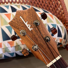 Load image into Gallery viewer, Kamaka HF-4 Baritone Ukulele #250129