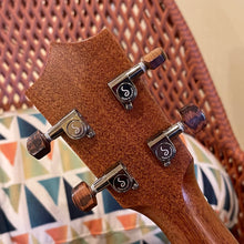 Load image into Gallery viewer, Kamaka HF-4 Baritone Ukulele #250129