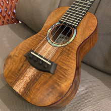 Load image into Gallery viewer, Kanileʻa KPA-S Premium Soprano Ukulele #27204