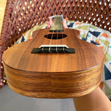 Load image into Gallery viewer, KoAloha KCM-10 Concert Ukulele #2507273