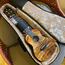 Load image into Gallery viewer, Kanileʻa KPA T Premium Tenor Ukulele #27510