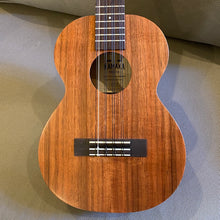 Load image into Gallery viewer, Kamaka HF-38 8-String Tenor Ukulele #231256