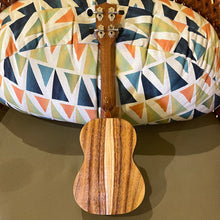 Load image into Gallery viewer, Ana'ole AS Soprano Ukulele #27650825