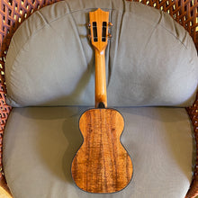 Load image into Gallery viewer, Kamaka HF-2D2I Concert Ukulele Deluxe2 Slotted Head #230532