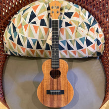 Load image into Gallery viewer, KoAloha KTM-10 Tenor Ukulele #2509159
