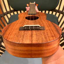 Load image into Gallery viewer, KoAloha KCM-10 Concert Ukulele #2510153
