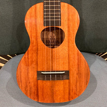 Load image into Gallery viewer, KoAloha KCM-00 Concert Ukulele #2509162