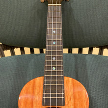 Load image into Gallery viewer, KoAloha KCM-00 Concert Ukulele #2509162