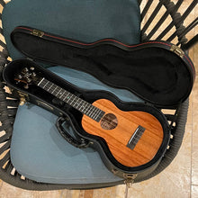 Load image into Gallery viewer, KoAloha KCM-00 Concert Ukulele #2509162