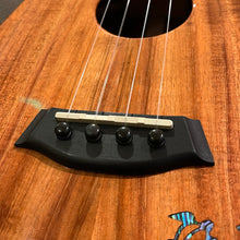 Load image into Gallery viewer, Kanileʻa HNS-PT Tenor Pineapple with Abalone Honu #0124-27944