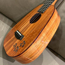 Load image into Gallery viewer, Kanileʻa HNS-PT Tenor Pineapple with Abalone Honu #0124-27944