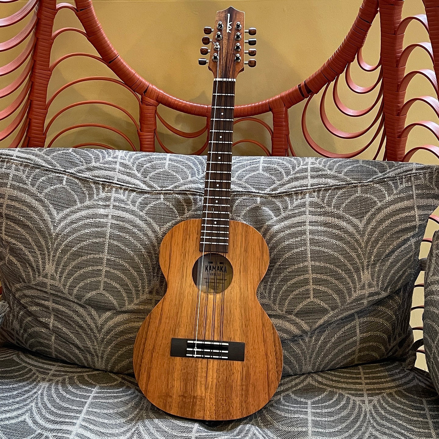Kamaka HF38 ABV 8String Tenor Ukulele with L.R.Baggs FIVE.O Pickup