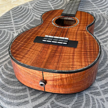 Load image into Gallery viewer, Kamaka HF-3D2I ABV Tenor Ukulele Deluxe2 Slotted Head with L.R.Baggs FIVE.O Pickup #220402