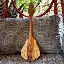 Load image into Gallery viewer, Asonu Tahitian Ukulele 4 String Seashell