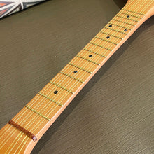Load image into Gallery viewer, Asonu Tahitian Ukulele 8 String Honu