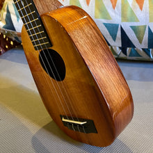 Load image into Gallery viewer, KoAloha KSM-03 Soprano Pineapple Longneck Ukulele #2511112
