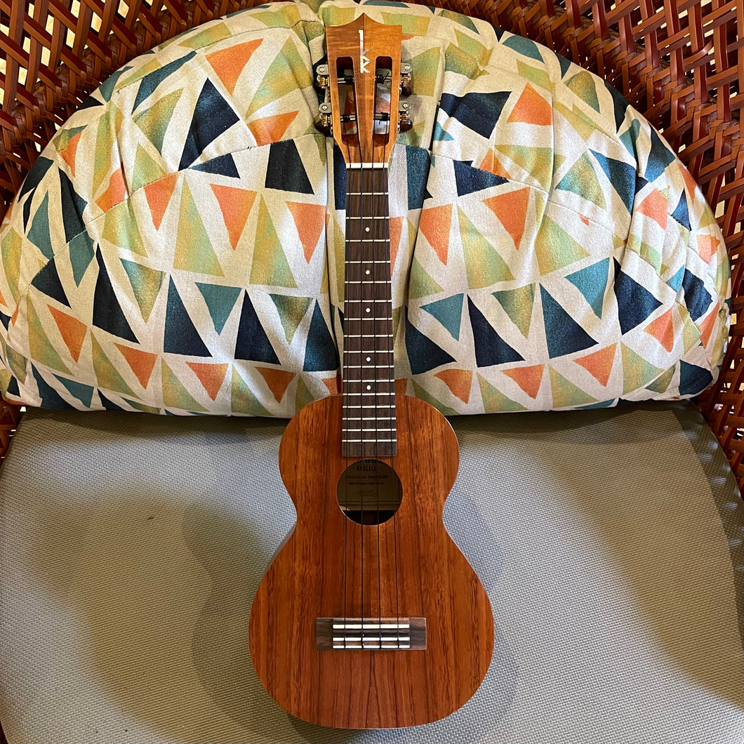 Kamaka HF-2I Concert Slotted Head Ukulele #241199