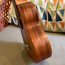 Load image into Gallery viewer, Kamaka HF-2I Concert Slotted Head Ukulele #241199

