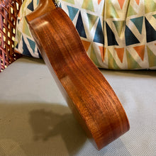 Load image into Gallery viewer, Kamaka HF-2I Concert Slotted Head Ukulele #241199
