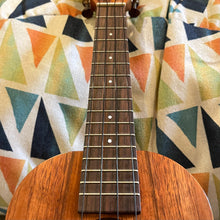 Load image into Gallery viewer, Kamaka HF-2I Concert Slotted Head Ukulele #241199
