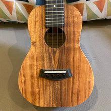Load image into Gallery viewer, Kanile&#39;a K-1 C Nat Concert Ukulele #1025-29454
