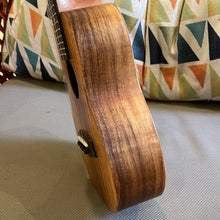 Load image into Gallery viewer, Kanile&#39;a K-1 C Nat Concert Ukulele #1025-29454

