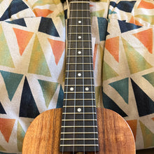 Load image into Gallery viewer, Kanile&#39;a K-1 C Nat Concert Ukulele #1025-29454
