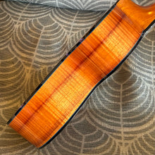 Load image into Gallery viewer, Kamaka HF-3D4i Jake Blue Deluxe Tenor Ukulele #250840
