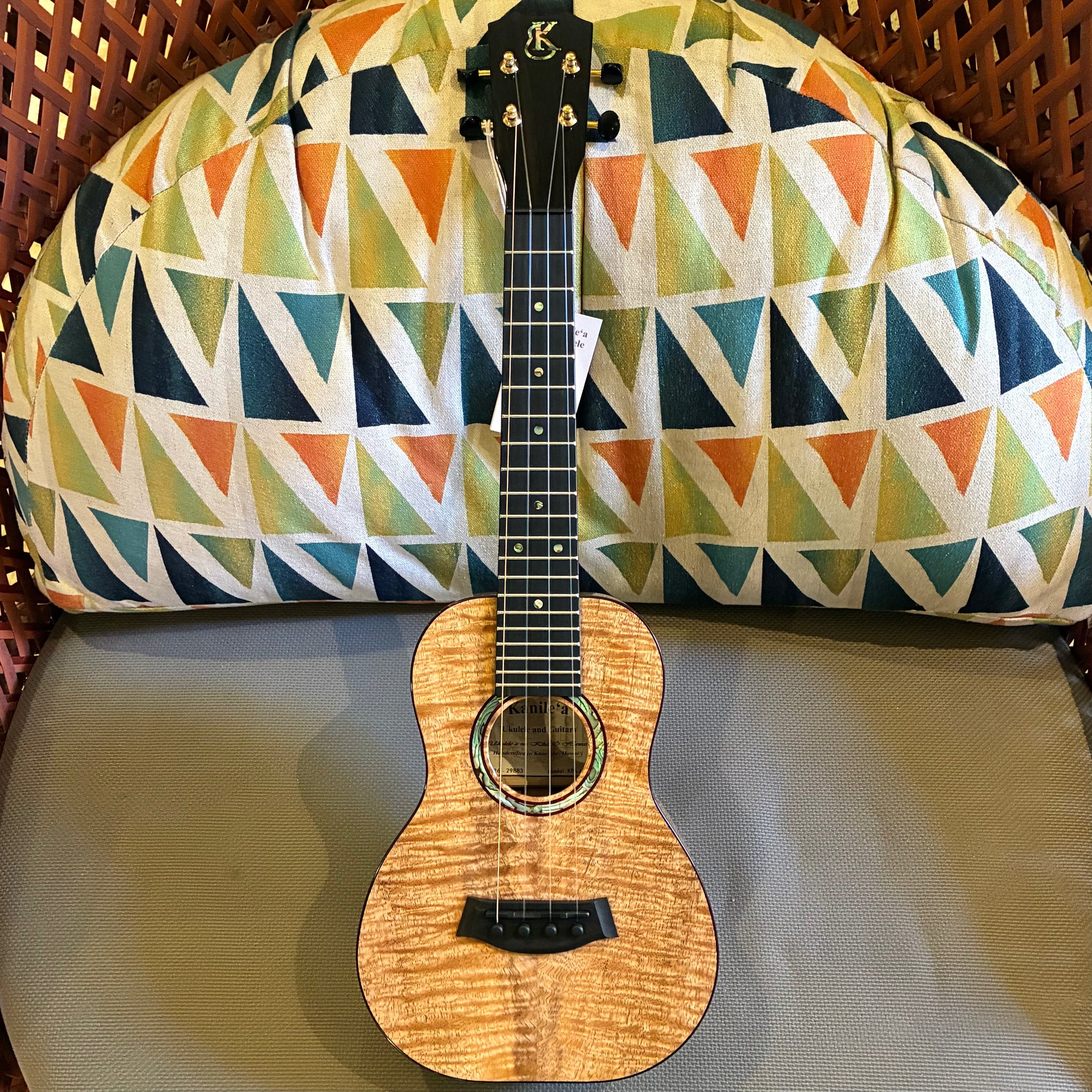 DELUXE & CUSTOM UKULELE – Ukulele Puapua