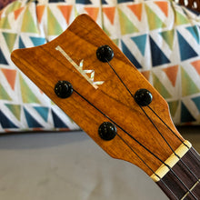 Load image into Gallery viewer, Kamaka HF-2 Concert Ukulele #260120
