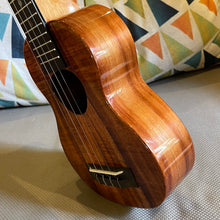 Load image into Gallery viewer, KoAloha KSM-00 Soprano Ukulele #2512212
